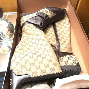 Vintage Logo Gucci Boots